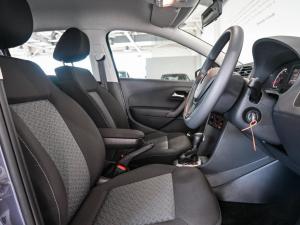 Volkswagen Polo Vivo hatch 1.6 Life - Image 12