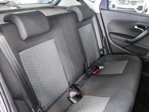 Volkswagen Polo Vivo hatch 1.6 Life - Image 13