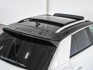Volkswagen T-Roc 2.0TSI 4Motion R-Line - Image 11