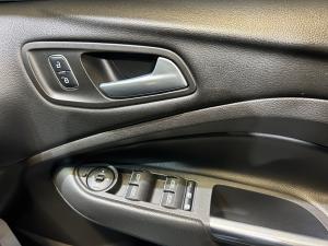 Ford Kuga 1.5TDCi Trend - Image 12