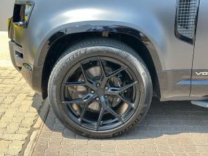 Land Rover Defender 90 V8 Carpathian Edition - Image 7