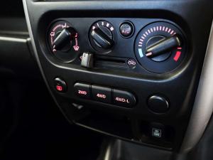 Suzuki Jimny 1.3 - Image 13