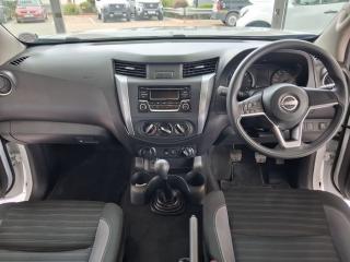 Nissan Navara 2.5DDTi double cab XE 4x4