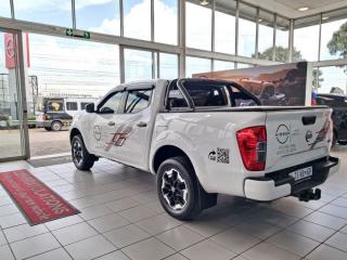 Nissan Navara 2.5DDTi double cab XE 4x4