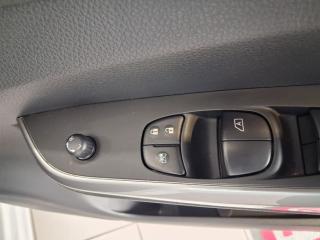 Nissan Navara 2.5DDTi double cab XE 4x4