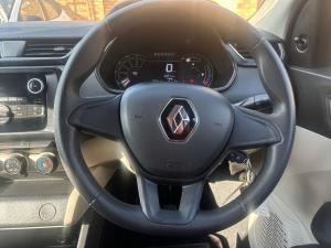Renault Triber 1.0 Life - Image 13
