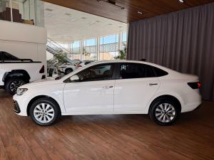Volkswagen Polo sedan 1.6 Life - Image 14