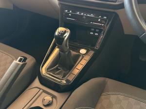 Volkswagen Polo sedan 1.6 Life - Image 6