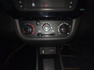 Renault Kwid 1.0 Techno auto - Image 14