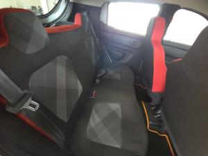 Renault Kwid 1.0 Techno auto - Image 16