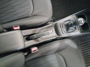 Toyota Starlet 1.5 XS manual - Image 12