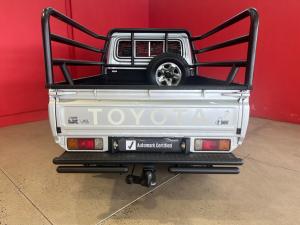 Toyota Land Cruiser 79 4.5D-4D LX V8 single cab - Image 5