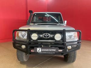 Toyota Land Cruiser 79 4.5D-4D LX V8 single cab - Image 4