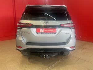 Toyota Fortuner 2.4GD-6 4x4 - Image 5