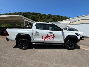 Toyota Hilux 2.8GD-6 48V double cab Legend - Image 3