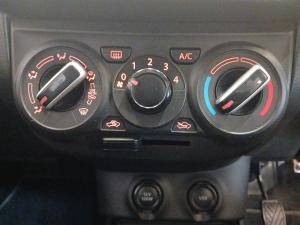 Toyota Vitz 1.0 XR manual - Image 14
