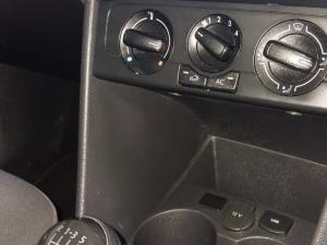 Volkswagen Polo Vivo 1.4 Life - Image 9