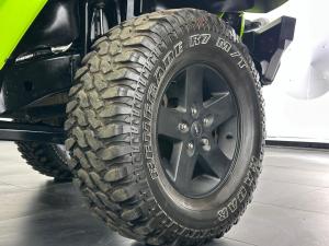 Jeep Wrangler Sahara 3.6L V6 automatic 2-Door - Image 18
