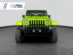 Jeep Wrangler Sahara 3.6L V6 automatic 2-Door - Image 2