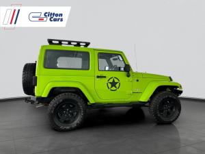 Jeep Wrangler Sahara 3.6L V6 automatic 2-Door - Image 4