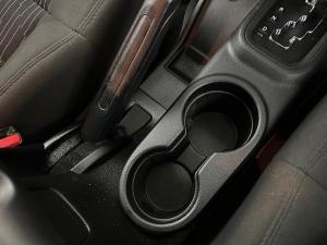 Jeep Wrangler Sahara 3.6L V6 automatic 2-Door - Image 7