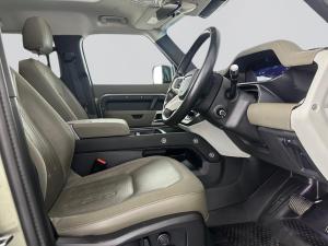 Land Rover Defender 110 P400 First Edition - Image 16