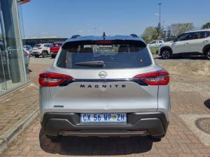 Nissan Magnite 1.0 Turbo Acenta Kuro manual - Image 4