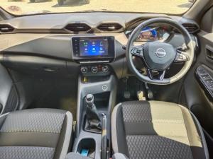 Nissan Magnite 1.0 Turbo Acenta Kuro manual - Image 7