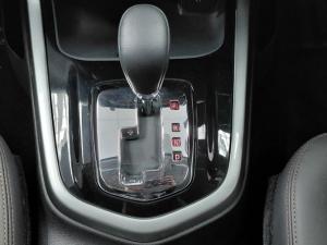 Nissan Navara 2.5DDTi double cab Stealth 4x4 - Image 10