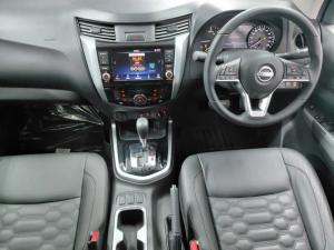 Nissan Navara 2.5DDTi double cab Stealth 4x4 - Image 8