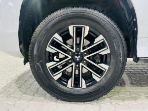 Mitsubishi Pajero Sport 2.4DI-D 4x4 - Image 14