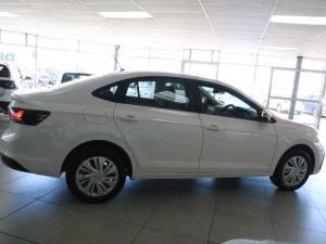 Volkswagen Polo sedan 1.6 auto - Image 15