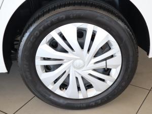 Volkswagen Polo sedan 1.6 auto - Image 3