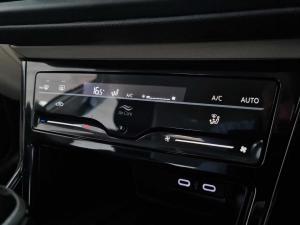 Volkswagen Polo sedan 1.6 Life auto - Image 15