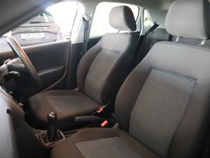 Volkswagen Polo Vivo hatch 1.4 Comfortline - Image 11
