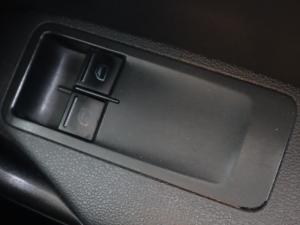 Volkswagen Polo Vivo hatch 1.4 Comfortline - Image 24