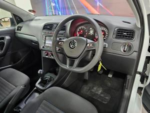 Volkswagen Polo Vivo hatch 1.4 Trendline - Image 5