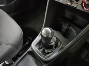 Volkswagen Polo Vivo hatch 1.4 Trendline - Image 8