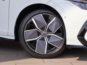 Volkswagen Golf 1.4TSI R-Line Plus - Image 3