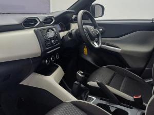 Nissan Magnite 1.0 Turbo Visia - Image 14
