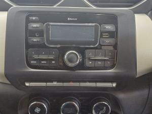 Nissan Magnite 1.0 Turbo Visia - Image 15