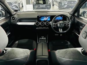 Mercedes-Benz GLB GLB220d 4Matic Progressive - Image 3