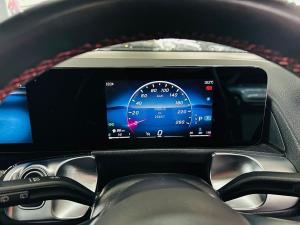 Mercedes-Benz GLB GLB220d 4Matic Progressive - Image 7