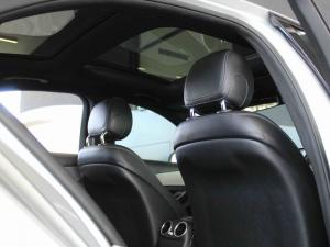 Mercedes-Benz C-Class C180 - Image 19