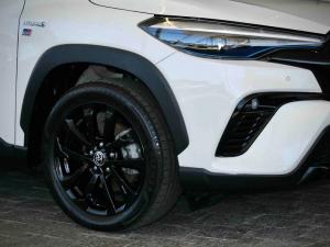 Toyota Corolla Cross 1.8 Hybrid GR-Sport - Image 6