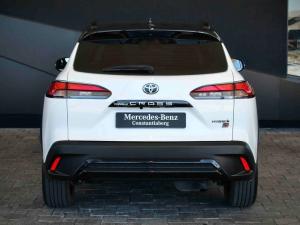 Toyota Corolla Cross 1.8 Hybrid GR-Sport - Image 9
