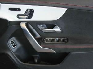 Mercedes-Benz CLA CLA35 4Matic - Image 17