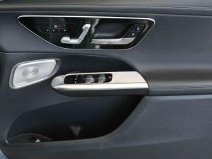 Mercedes-Benz GLC GLC300d coupe 4Matic - Image 17