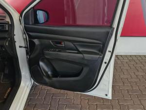 Suzuki Ertiga 1.5 GA - Image 13