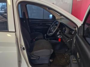 Suzuki Ertiga 1.5 GA - Image 9